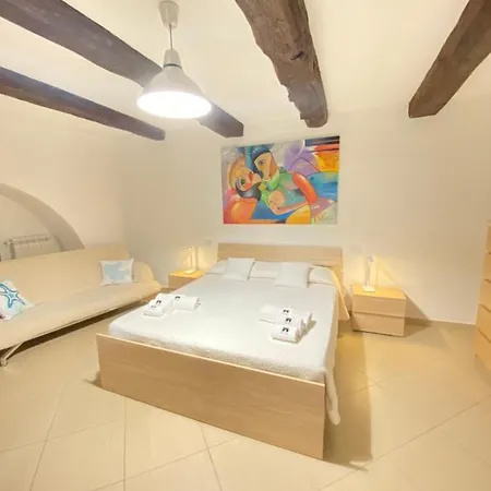 Ch & Privateparking - Corso 18 Agosto - Apartamento