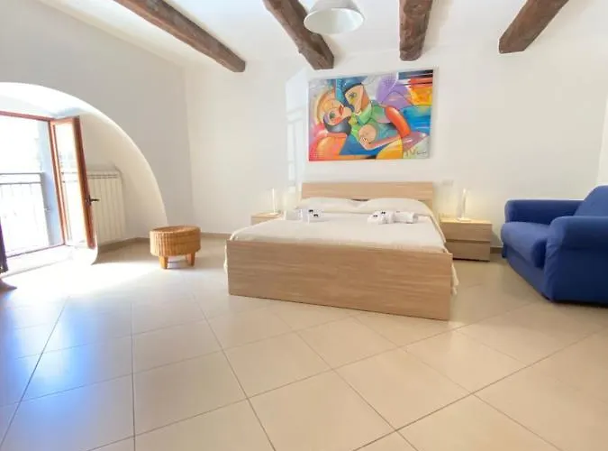 Ch & Privateparking - Corso 18 Agosto - Apartment *