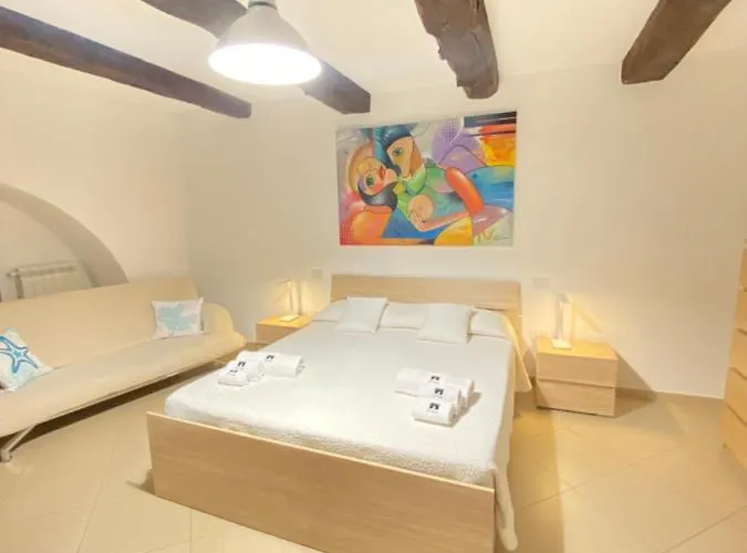 Ch & Privateparking - Corso 18 Agosto - Apartment